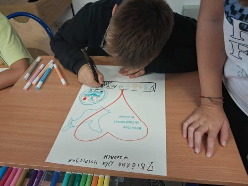 Koło wolontariatu w szkole dla dzieci z autyzmem